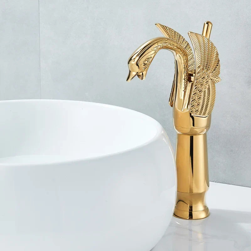 Gold Single Handle Faucet Deck Mount Design