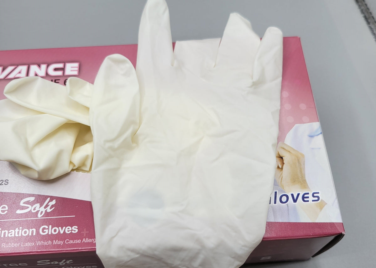 Diamond Advance IP62 Latex Exam Gloves 5.6mil Polymer Coated Powder Free 10 boxes per case