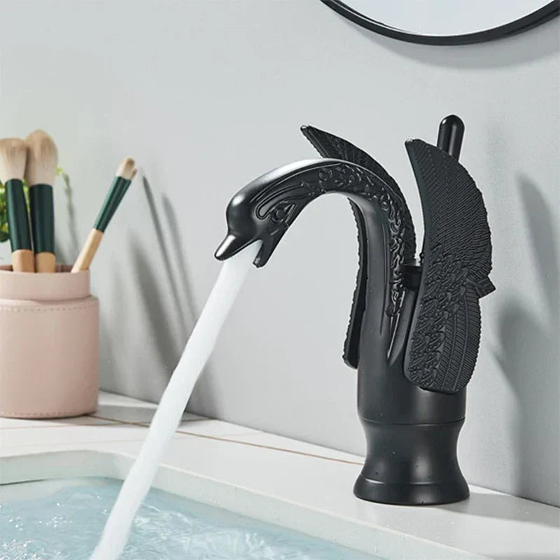 Gold Single Handle Faucet Deck Mount Design