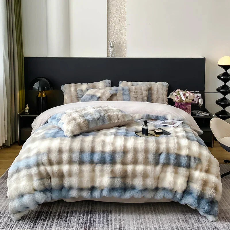 Gradient Faux Fur Bedding Set