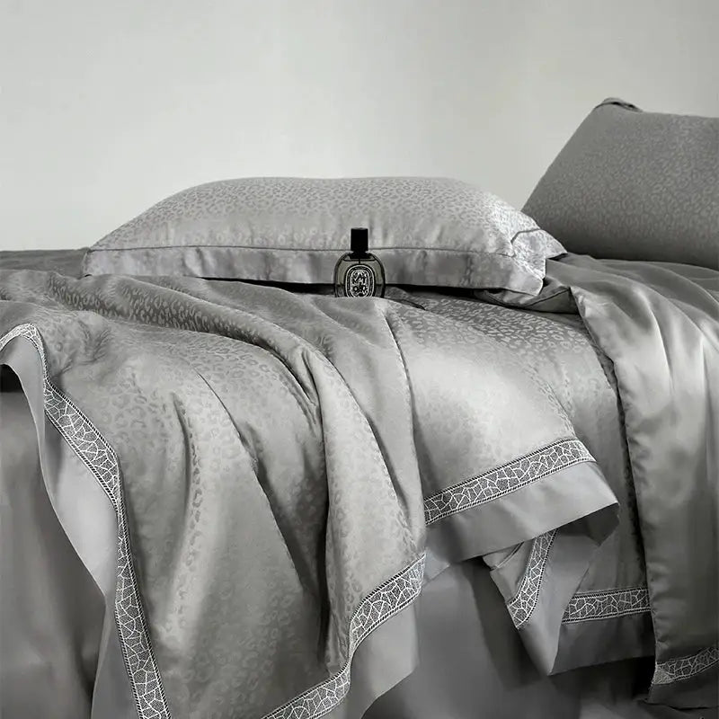 Leopard Jacquard Bedding Set