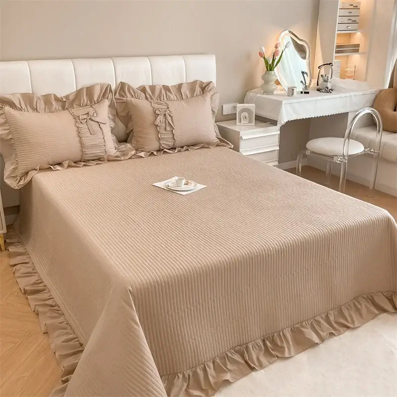 Beige Ruffled Cotton Duvet