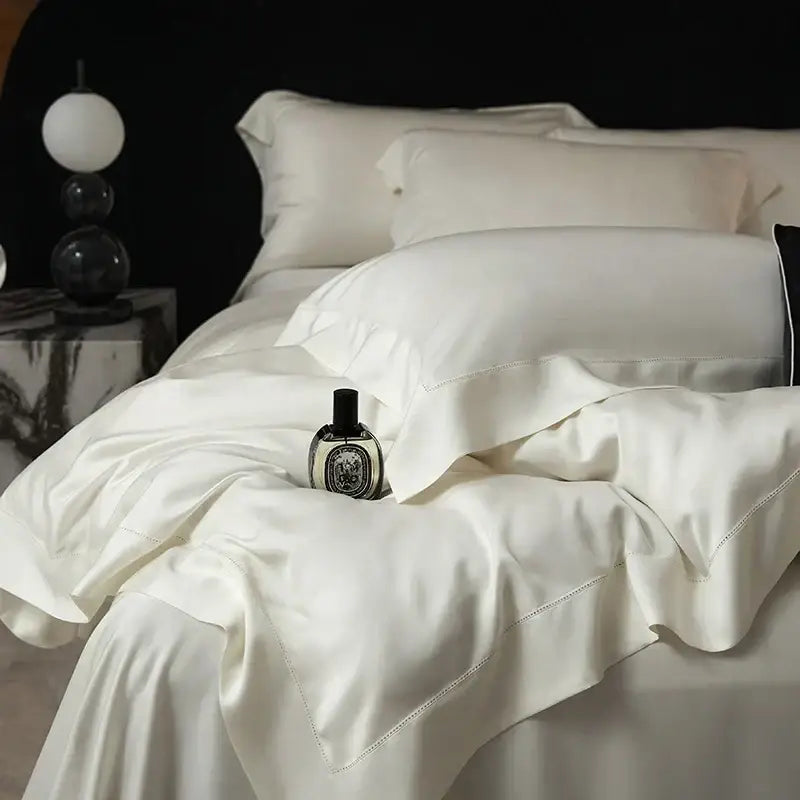 Black Velvet Bedding Set