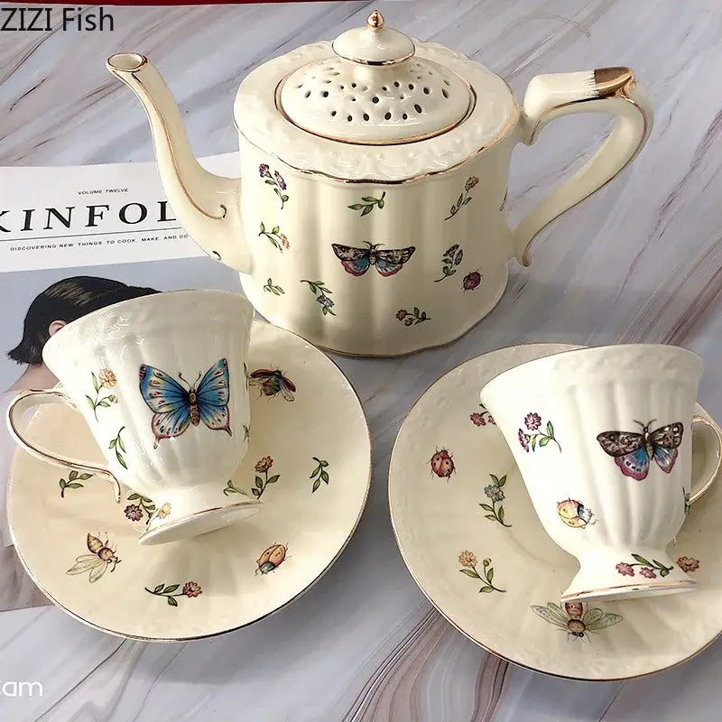 Gold Porcelain Tea Set with 250ml Capacity