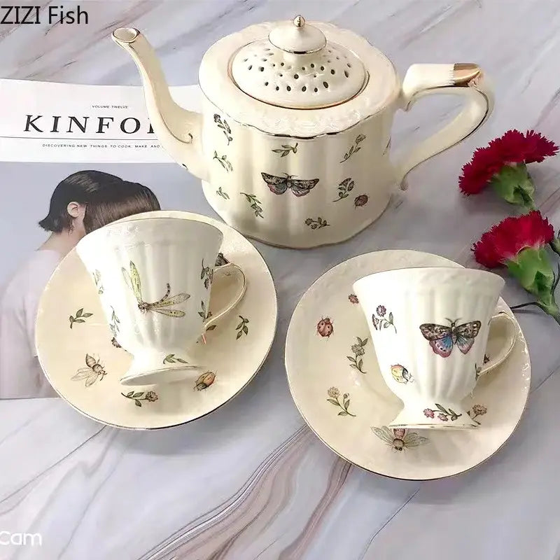 Gold Porcelain Tea Set with 250ml Capacity
