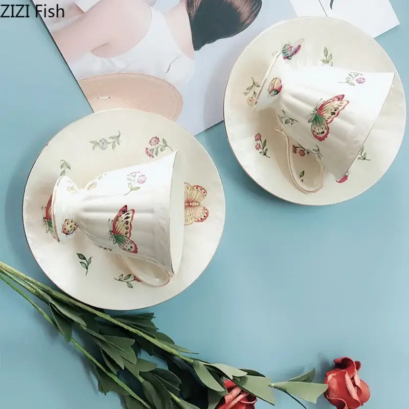 Gold Porcelain Tea Set with 250ml Capacity