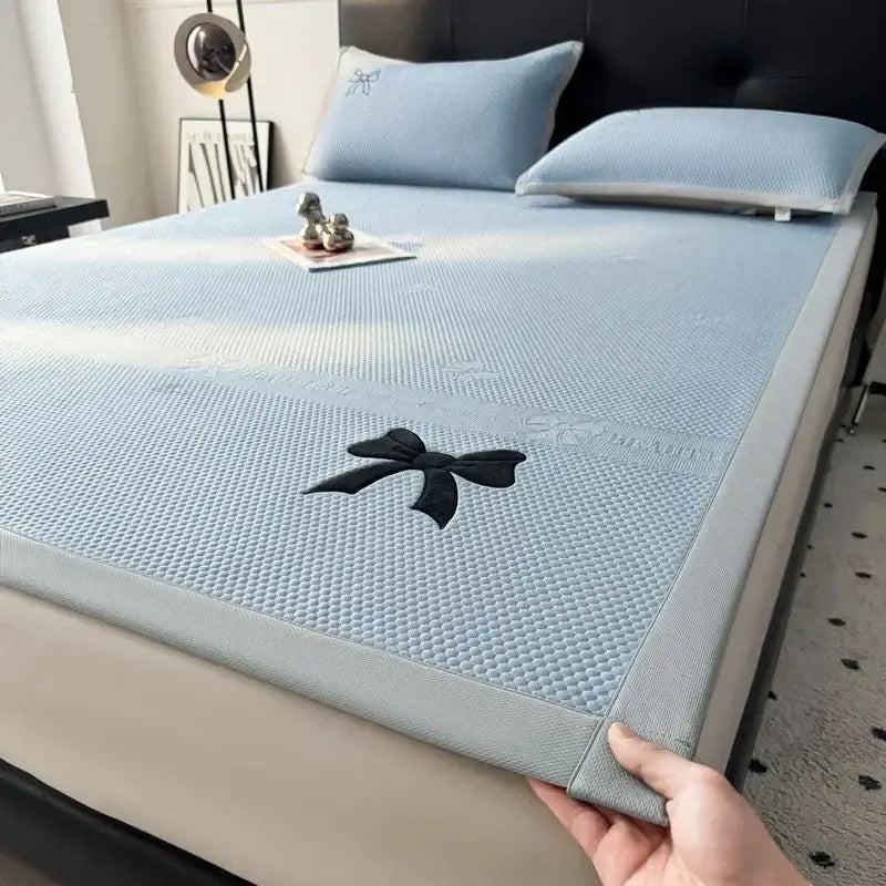 Green Knot Cool Mat Set