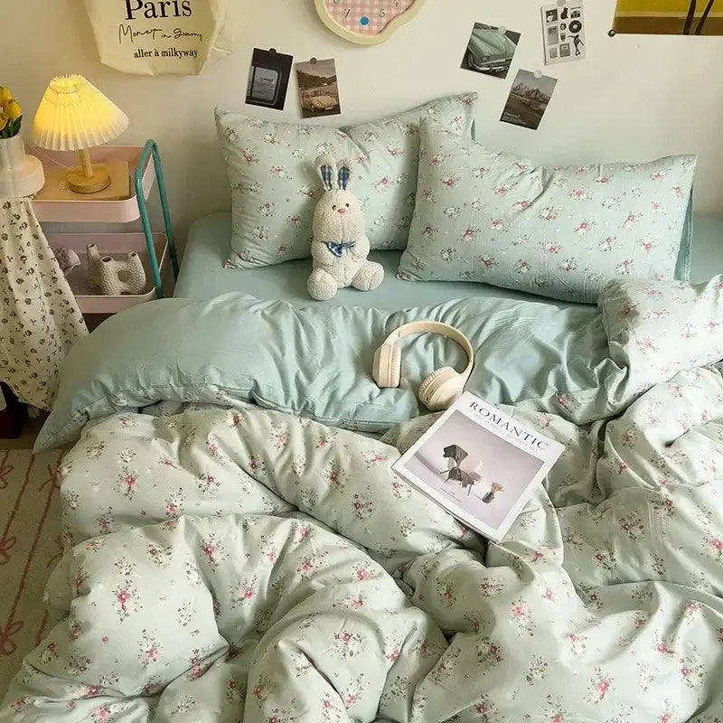 Cream Dog Print Comforter