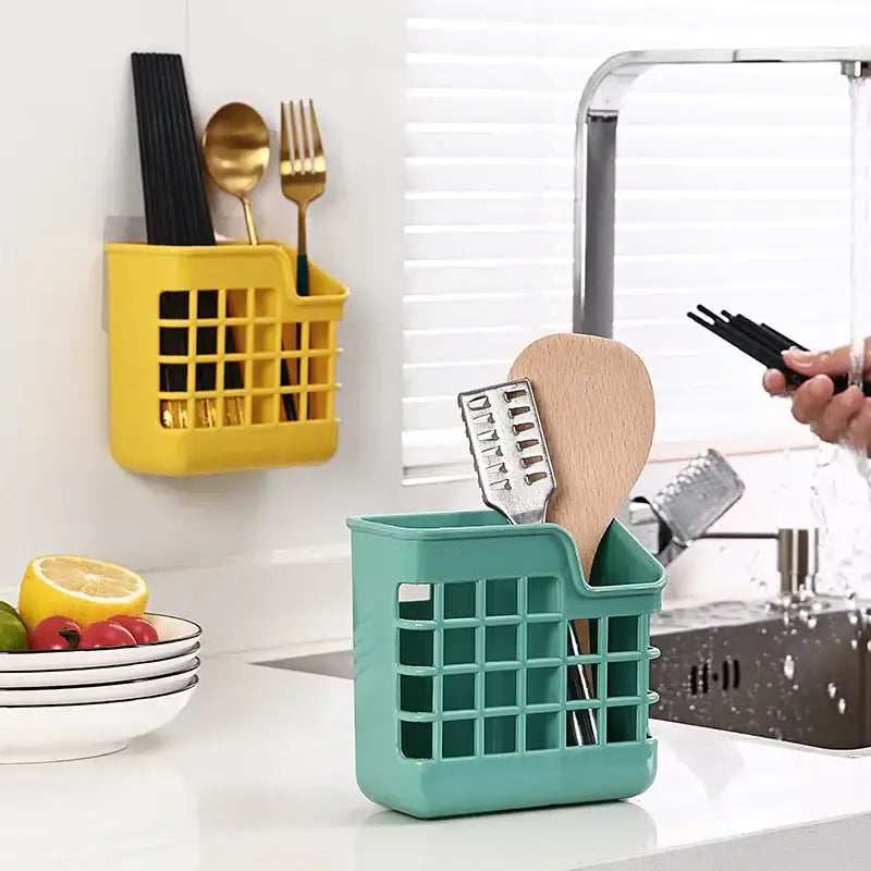 Grid Pattern Utensil Caddy