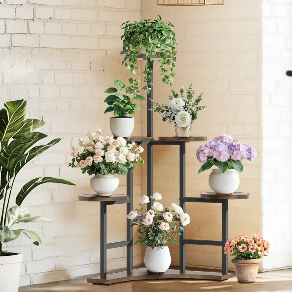 Black Metal Corner Stand
