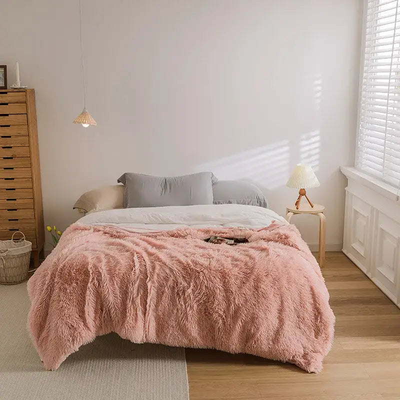 Pink Faux Fur Throw Blanket