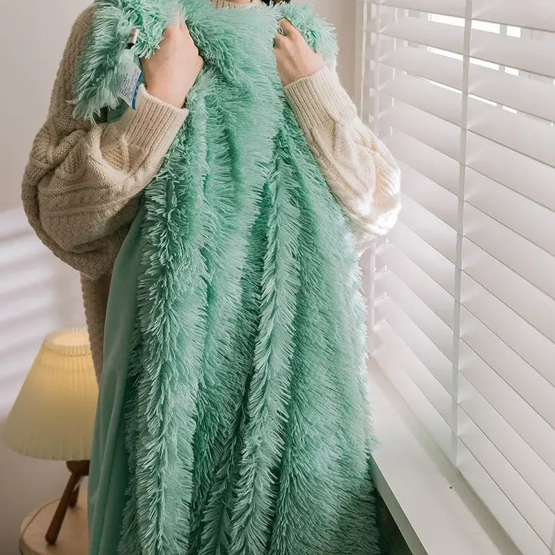 Pink Faux Fur Throw Blanket