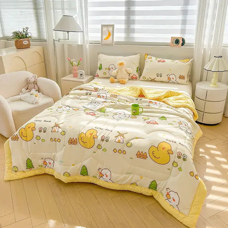 Cream Pattern Summer Quilt