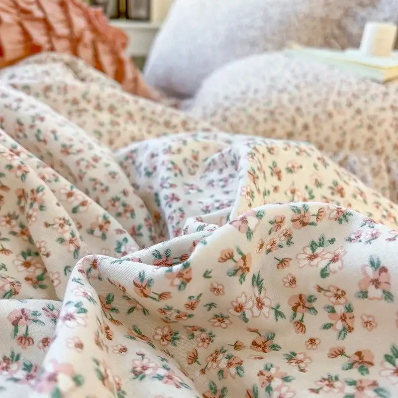Cream Lace Ruffle Bedding