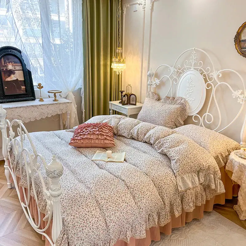 Cream Lace Ruffle Bedding