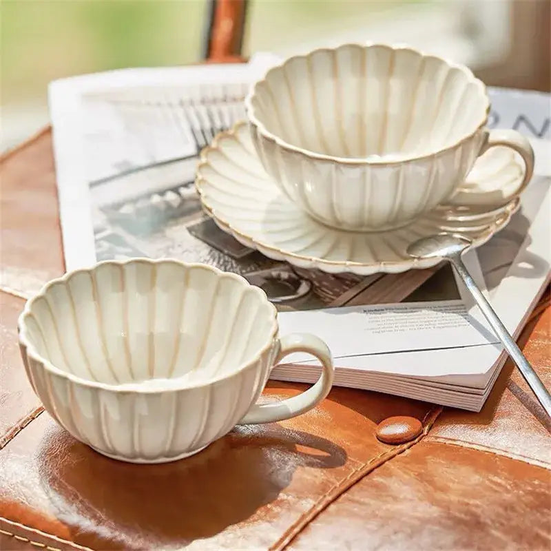 Cream Scalloped Tea Cup Set