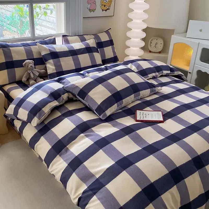 Cream Navy Cotton Duvet