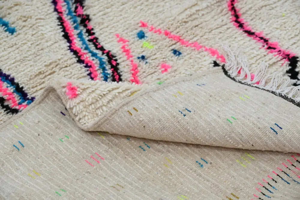 Beige Geometric Moroccan Rug for Living Area