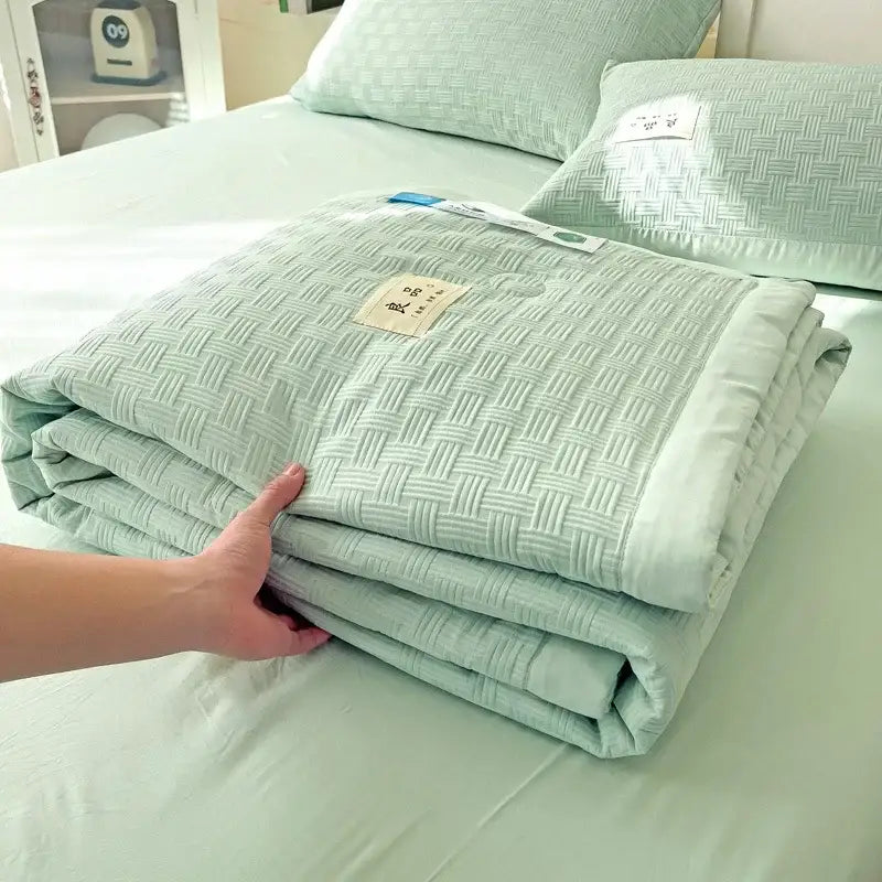 White Green Jacquard Blanket