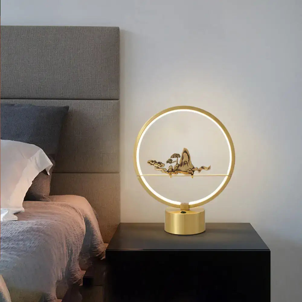 Gold Loop Table Lamp