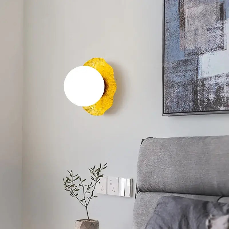 Gold Lotus Leaf Lamp