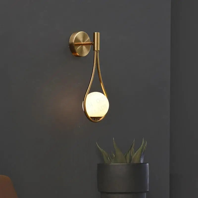 Gold Teardrop Nordic Sconce
