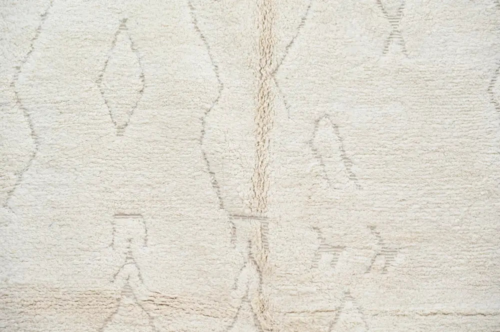 Plush Cream Geometric Wool Rug for Modern Homes
