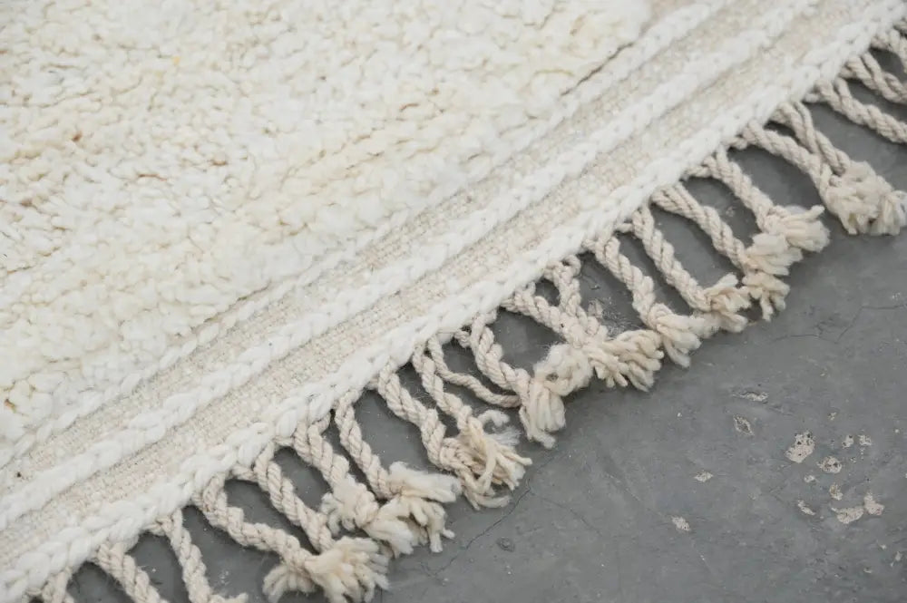 Plush Cream Geometric Wool Rug for Modern Homes