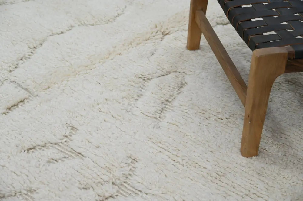 Plush Cream Geometric Wool Rug for Modern Homes