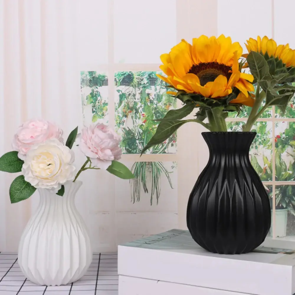 Nordic Plastic Vase Set