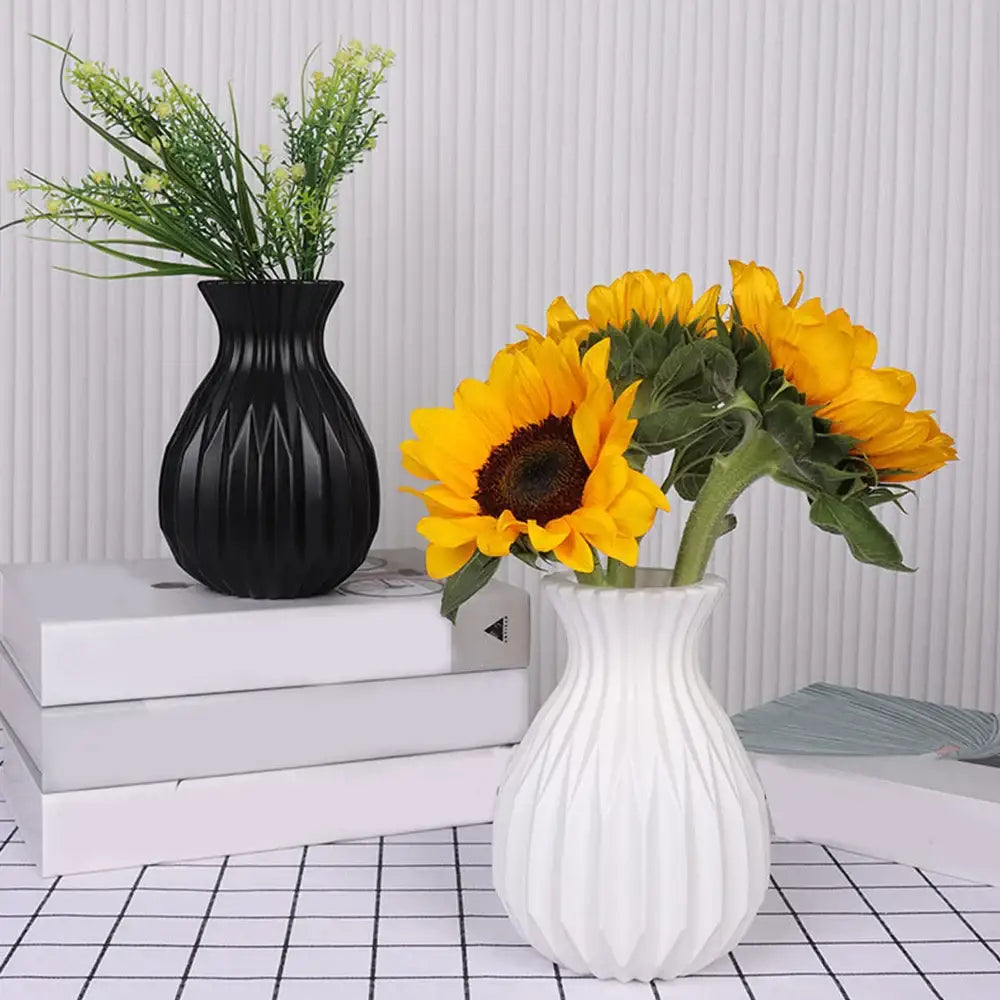 Nordic Plastic Vase Set