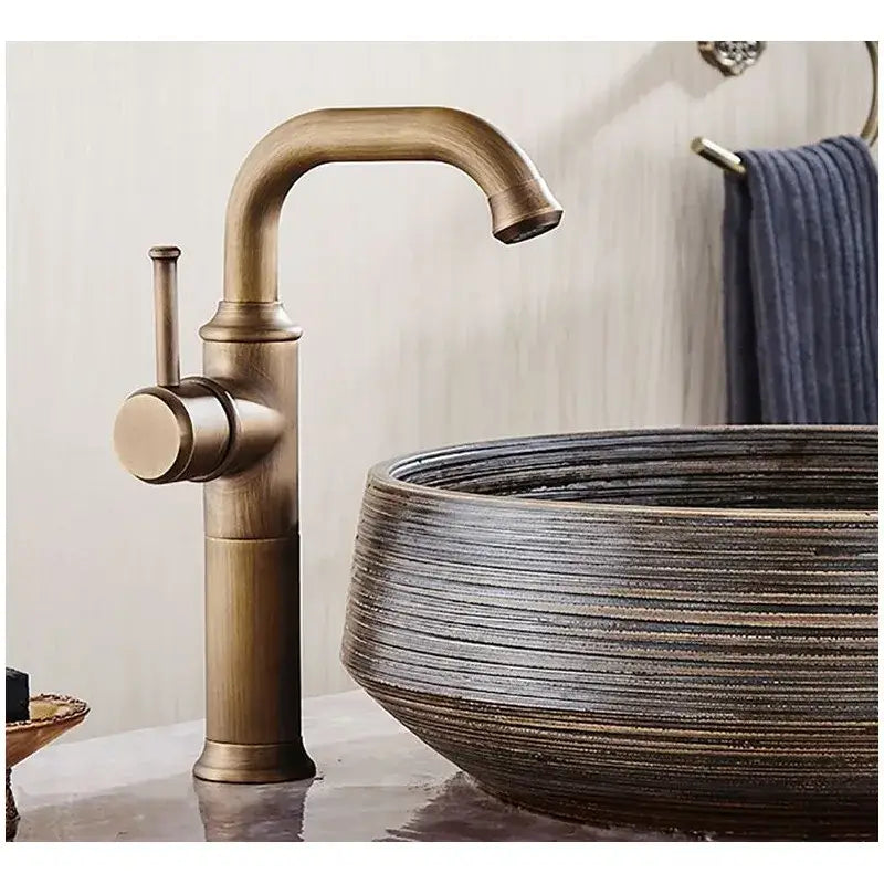 Antique Brass Single Handle Faucet