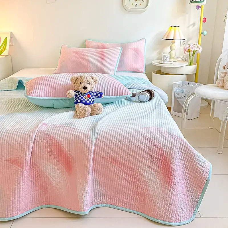 Pink Mint Gradient Bedspread