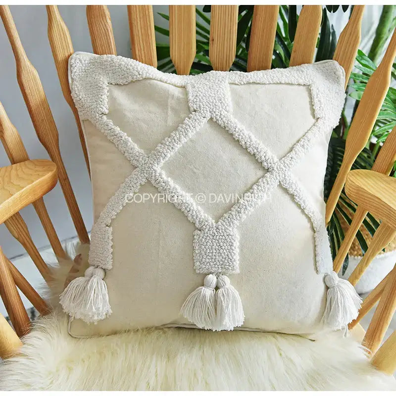 Cream Tufted Cushion Case