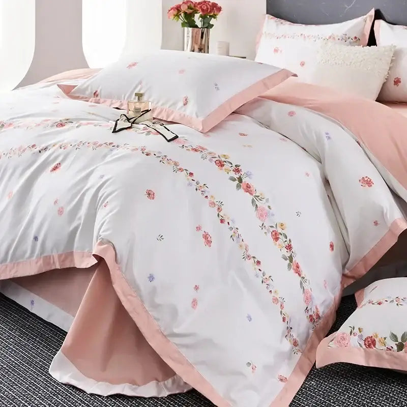 Red Cream Satin Trim Bedding