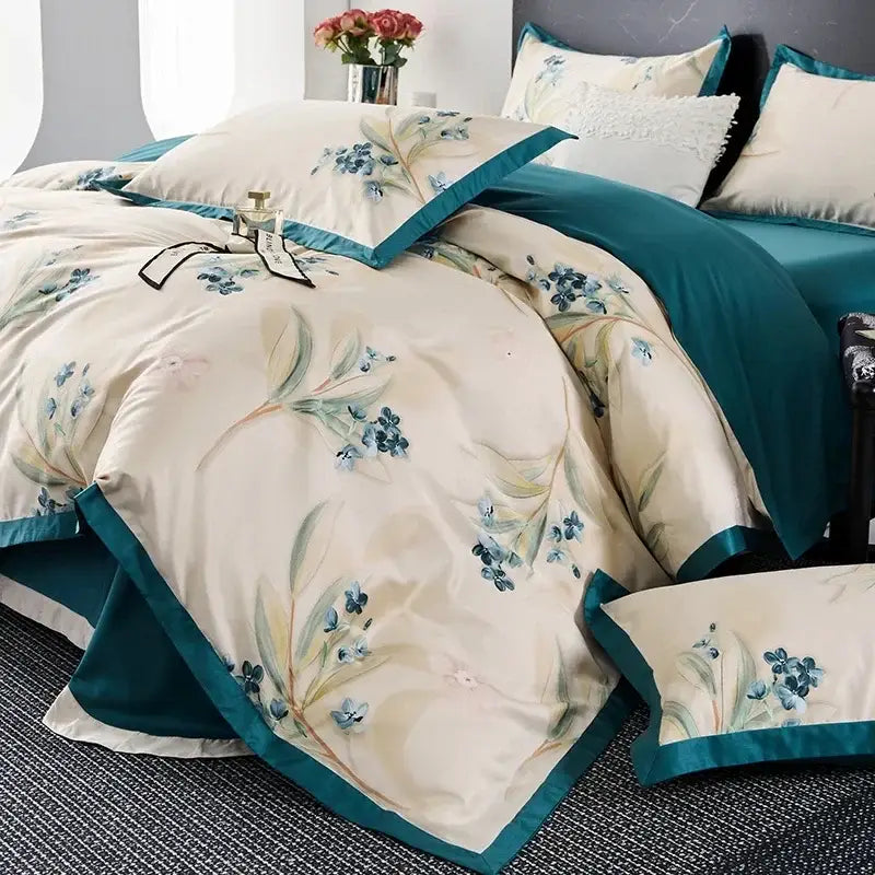 Red Cream Satin Trim Bedding