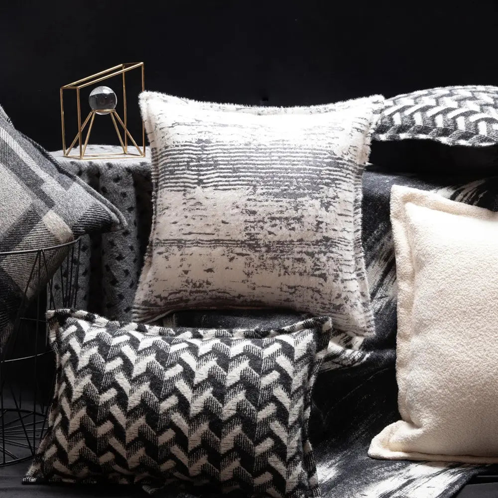 Black White Zigzag Pillowcase