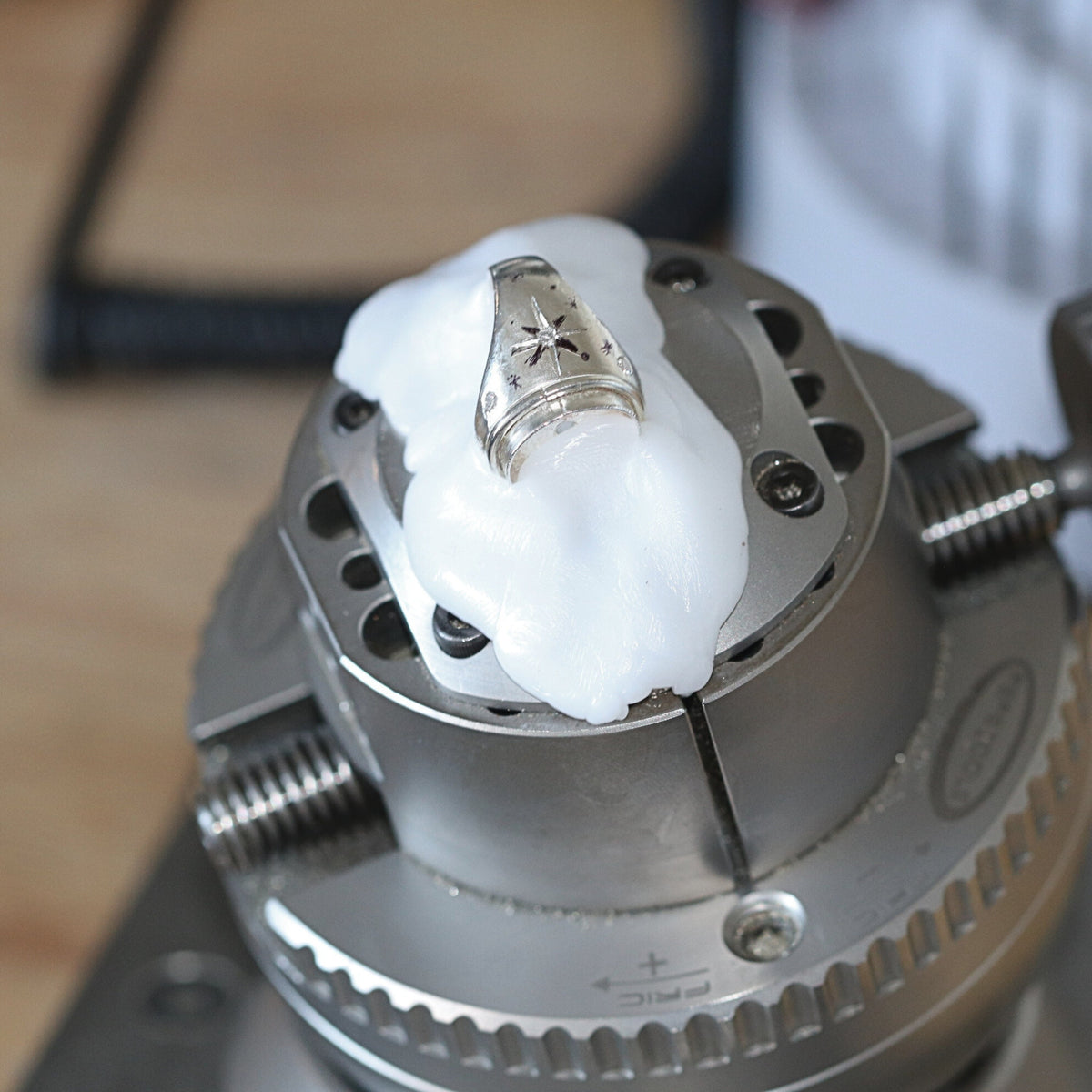 Set-it! Moldable Thermoplastic Work Holder for Engraving and Stone Setting