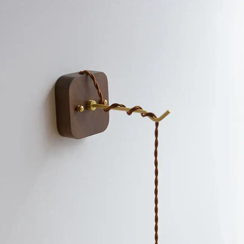 Ribbed Glass Ceramic Wall Light