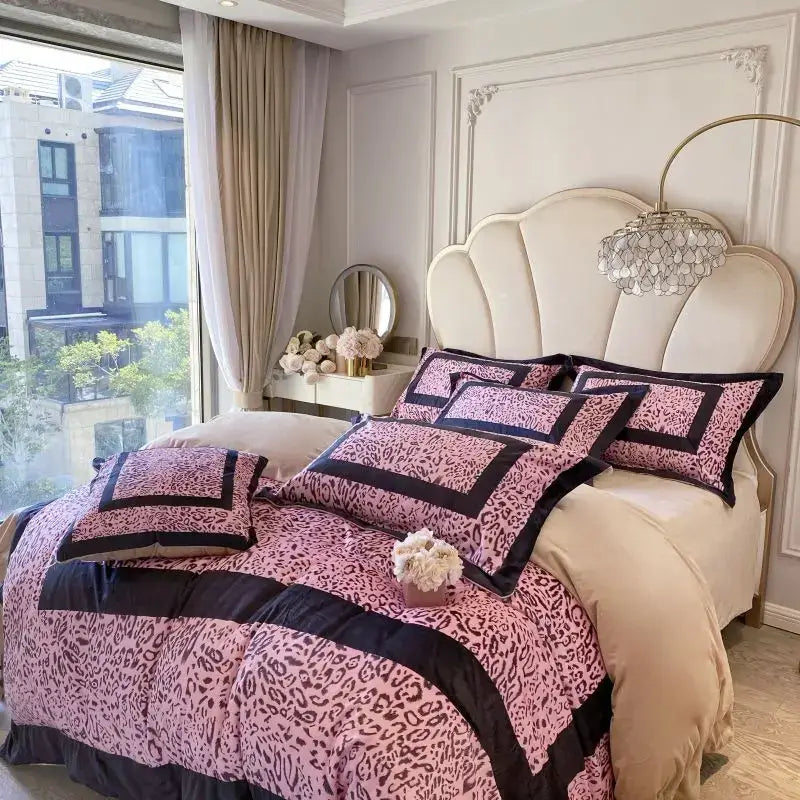 Leopard Velvet Bedding Set