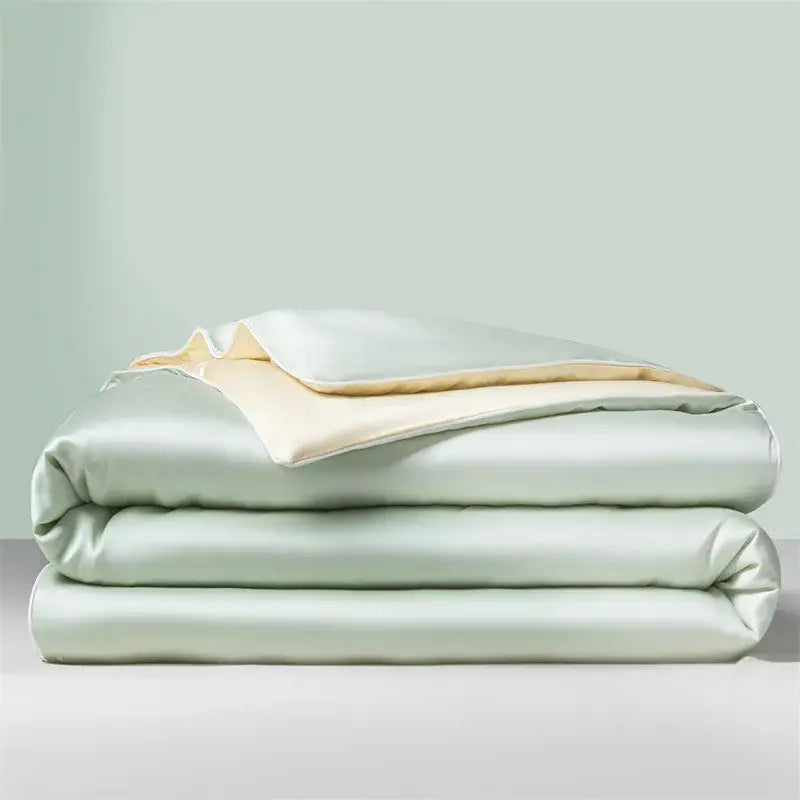 Green Ice Silk Quilt Set