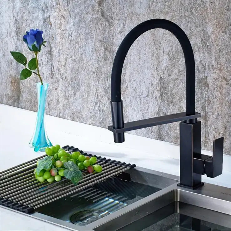 Black Swivel Kitchen Faucet Pull-Down Spray