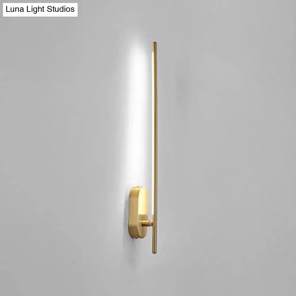 Gold Vertical Rod Sconce