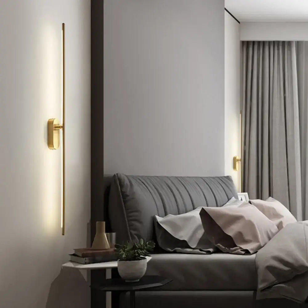 Gold Vertical Rod Sconce