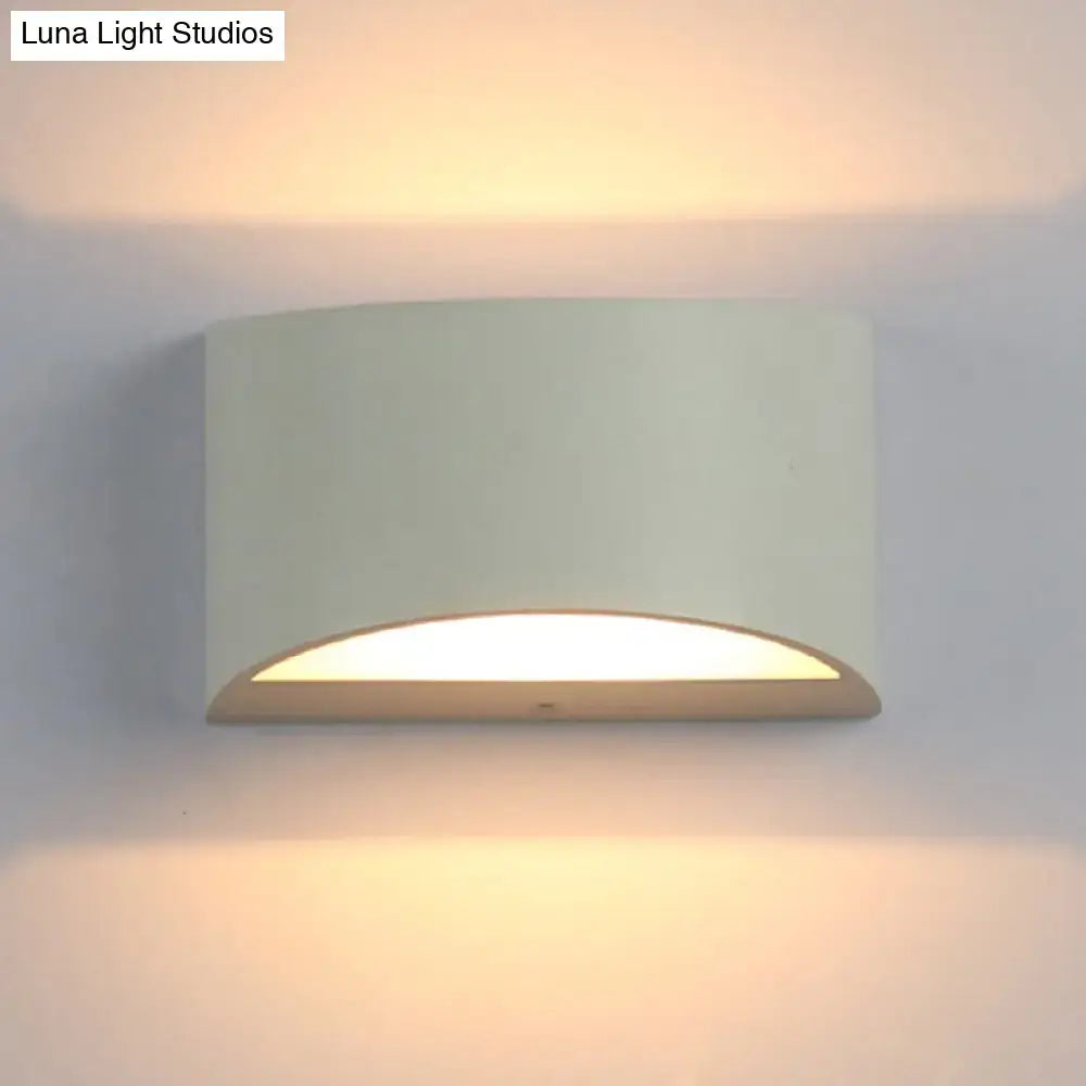 Curved Metal Wall Sconce