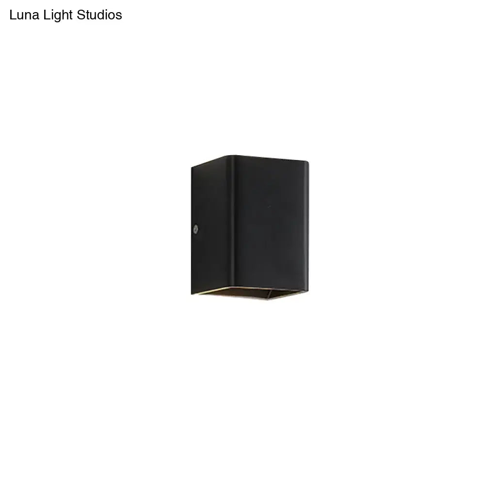 White Brass Cube Wall Lamp