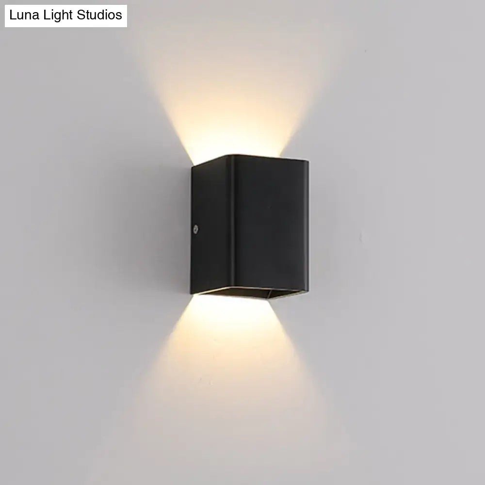 White Brass Cube Wall Lamp