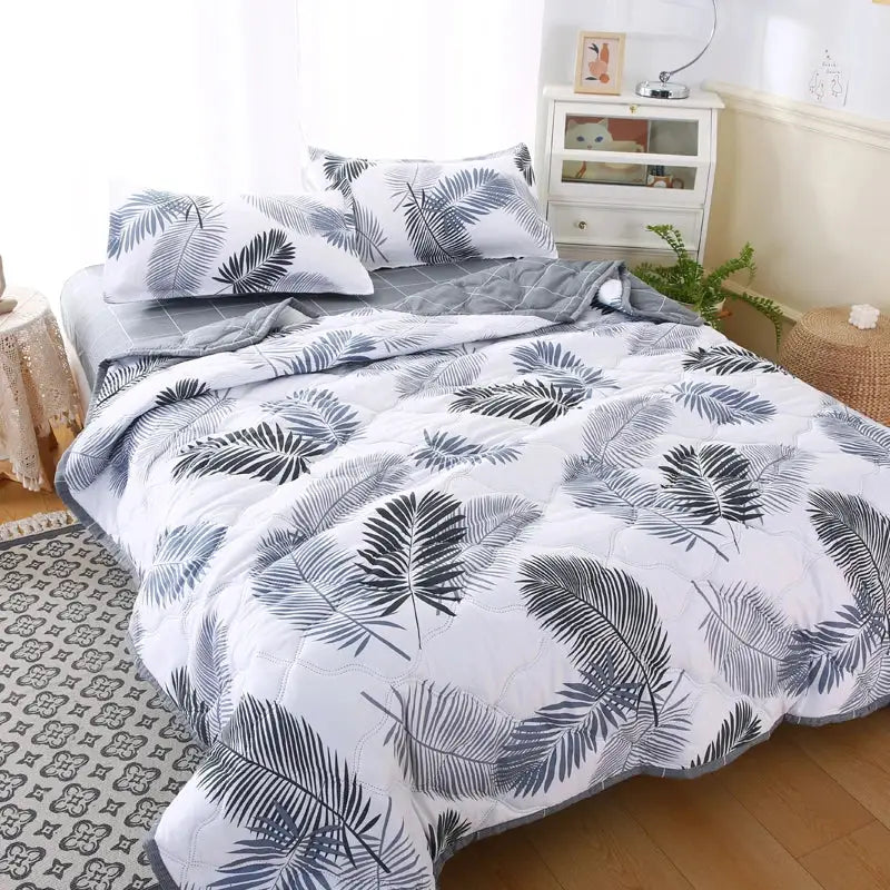 Mint Daisy Quilted Bedding