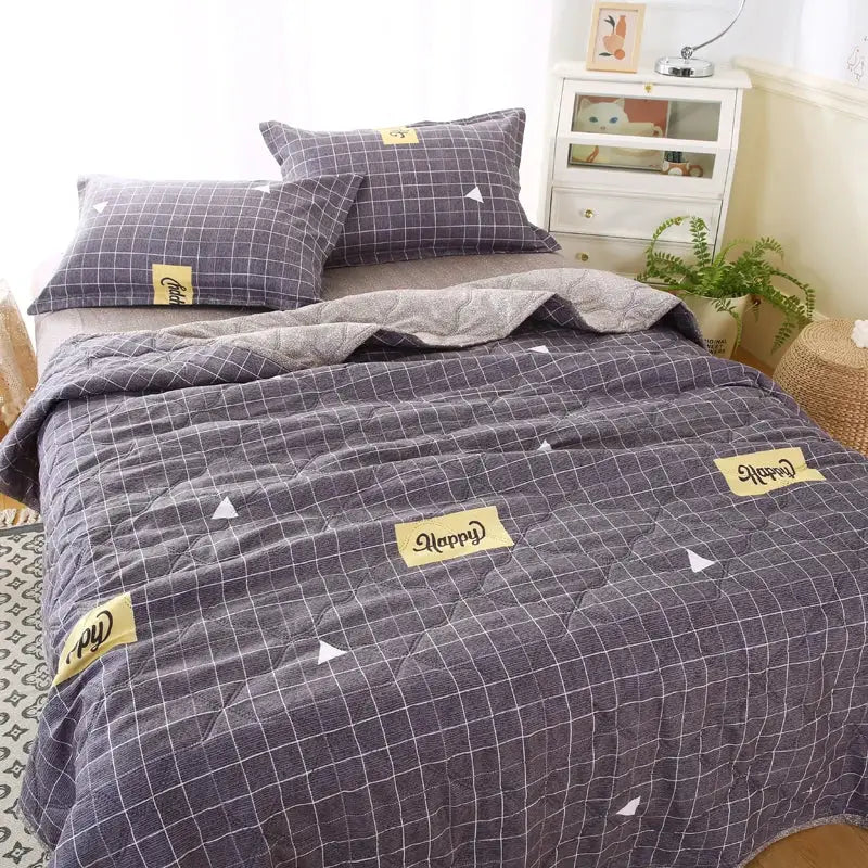 Mint Daisy Quilted Bedding