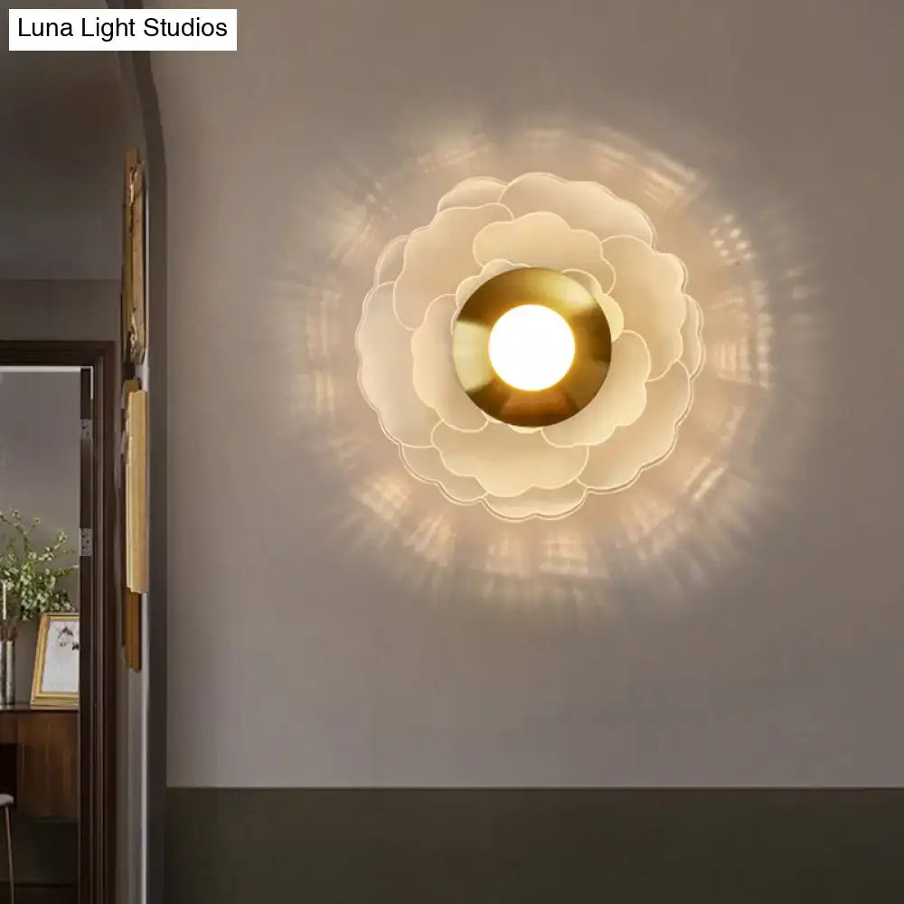White Gold Flower Sconce